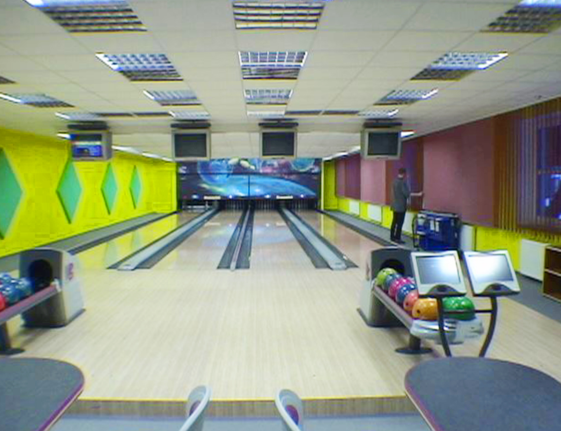 1920x1478_aktivity_bowling